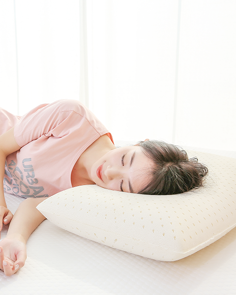  Supportive latex foam bedding for better sleep.